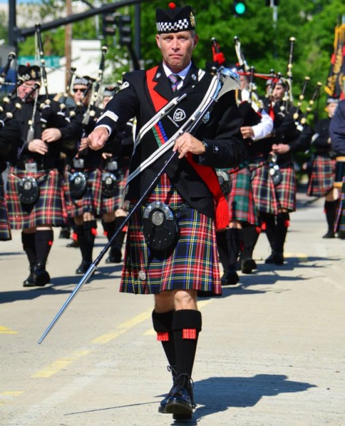 1wake and district pipe and drum